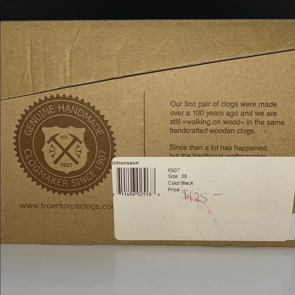 Handcrafted Women's Black Leather Clogs - Picture 2 of 14